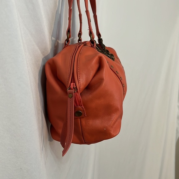 Kenneth Cole Reaction Barrell Stylish Orange Women's Bag - Picture 2 of 10